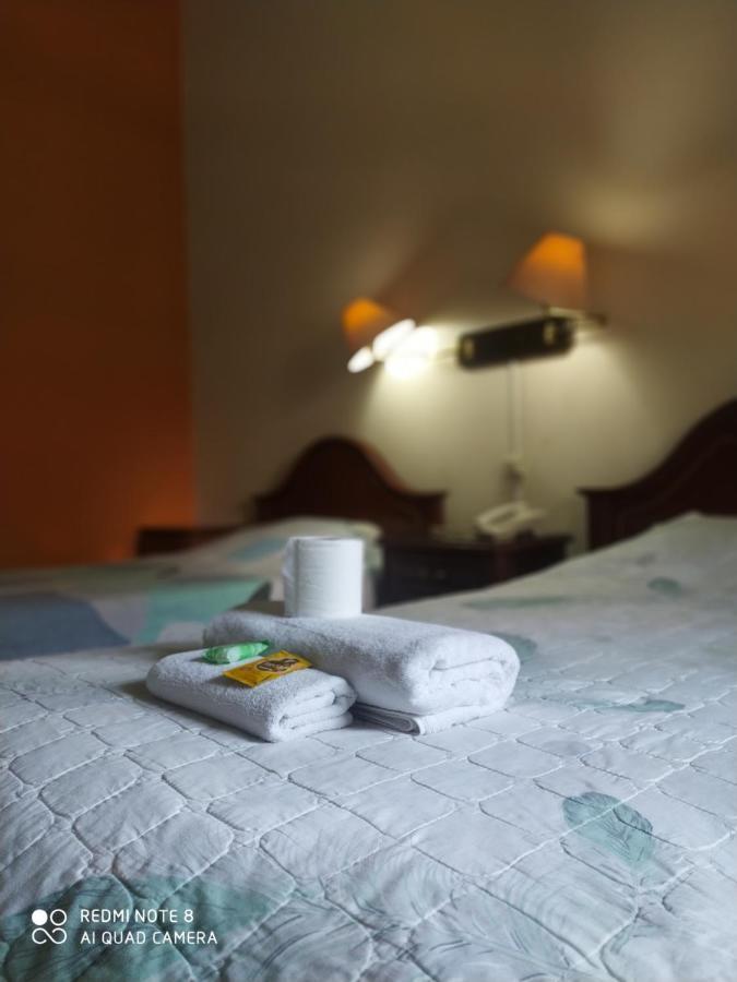 Hotel Viru Viru 1 Санта-Крус-де-ла-Сьєрра Екстер'єр фото