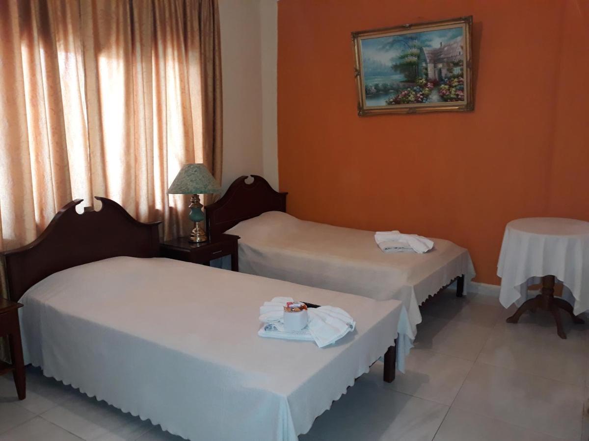 Hotel Viru Viru 1 Санта-Крус-де-ла-Сьєрра Екстер'єр фото