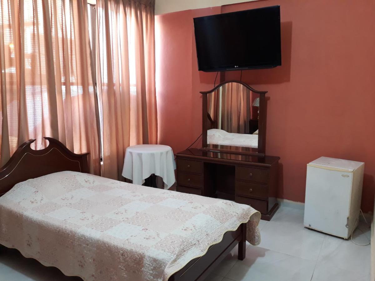 Hotel Viru Viru 1 Санта-Крус-де-ла-Сьєрра Екстер'єр фото